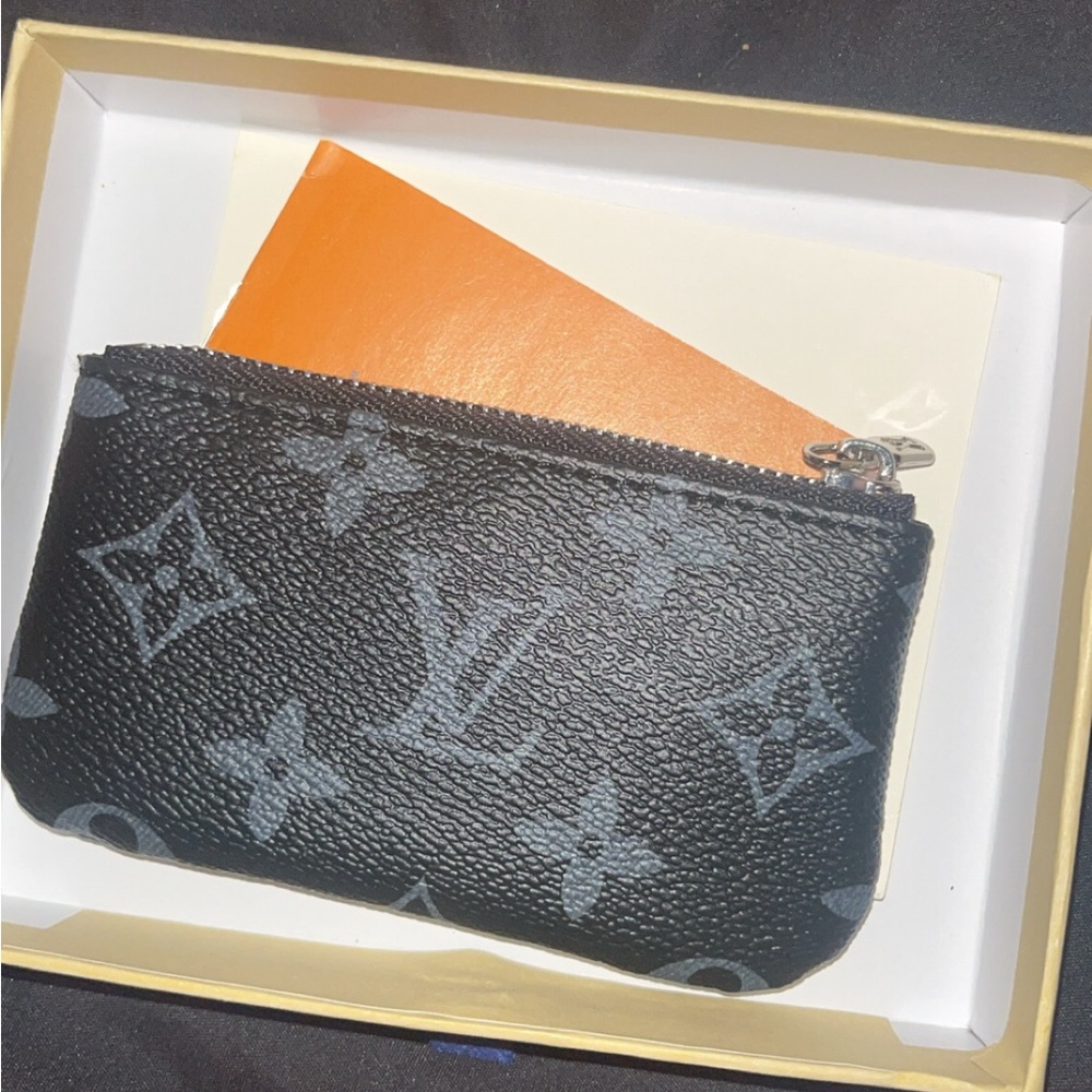 Women’s Louis Vuitton Black and Gray Monogram Pouch